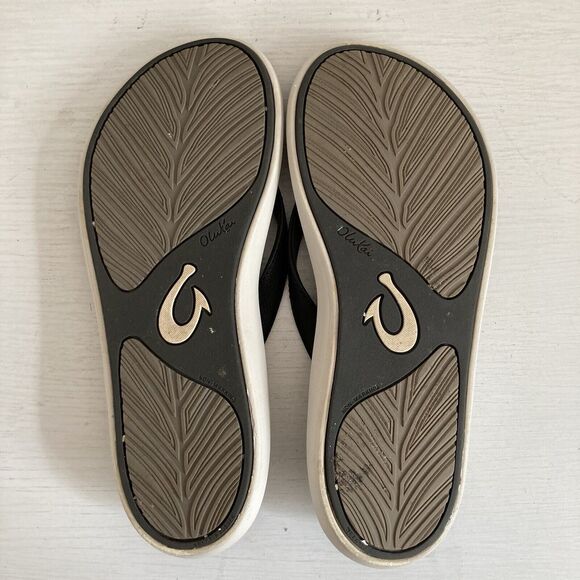 OluKai Sandals Womens Size 7 Pi'oe Casual Slip On Beach Flip Flops Black - Picture 10 of 10